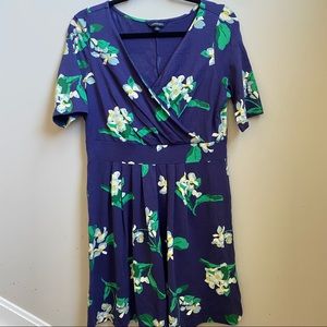 Ladies Land’s End faux wrap floral‎ print t shirt dress medium petite 10-12